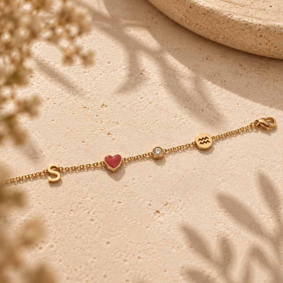 HEART-SHAPED BRACELET WITH INITIAL