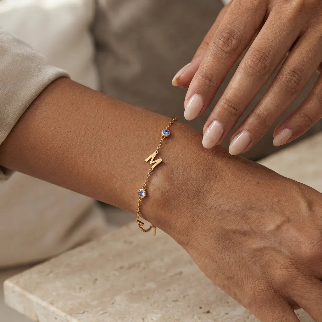 ELEGANT BRACELET WITH STONES